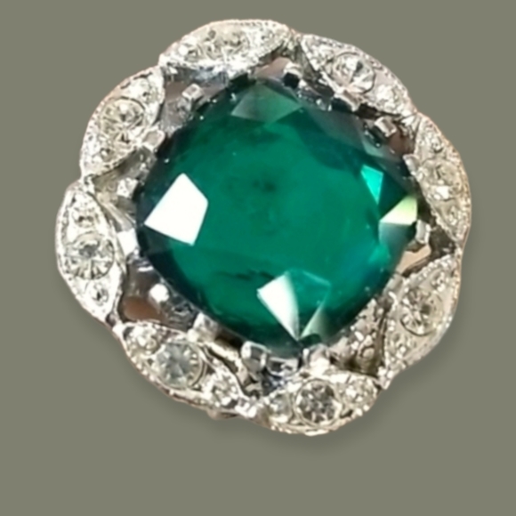 Hand Cradted Repurposed Vintage Rhinestone Adjustable Silver Tone Band Ring - Picture 3 of 16